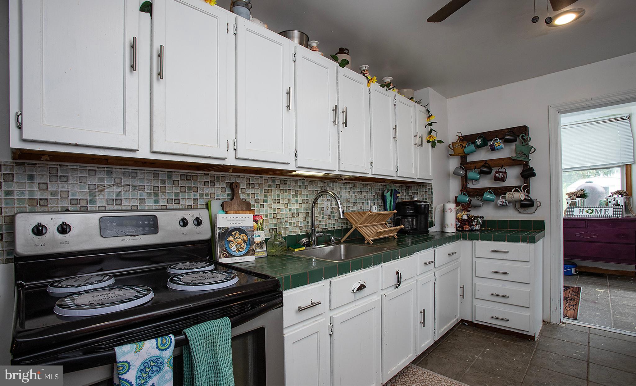 407 Herman Avenue Lemoyne, PA 17043 - Photo 12 of 41