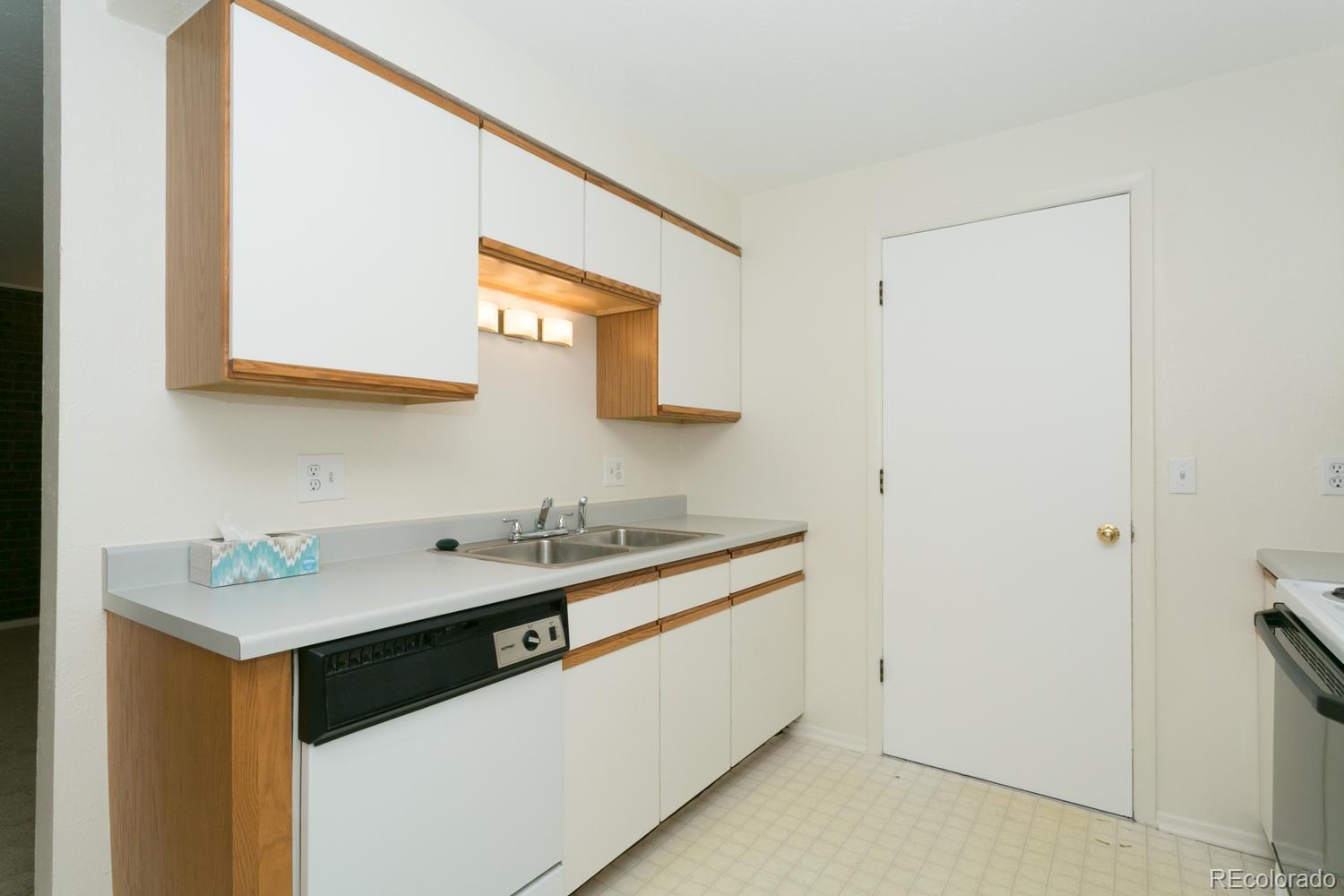 4621 Independence Street, Unit 10 Wheat Ridge, CO 80033 - Photo 9 of 20 Gallery Image 9