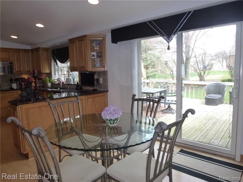 3536 Holiday Court Rochester Hills, MI 48306 - Photo 22 of 63