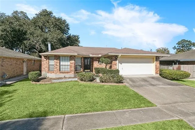 $219,000 | 444 Sugarpine Drive, Gretna, LA 70056
