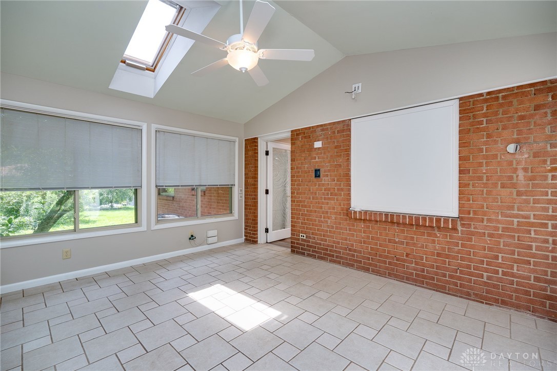 6044 Waterloo Road Dayton, OH 45459 - Photo 19 of 47 Gallery Image 19