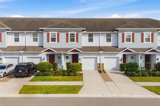 $2,300 | 1066 Amber Leaf Trail, Wesley Chapel, FL 33544