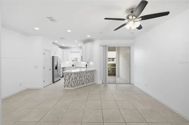 $2,300 | 1066 Amber Leaf Trail, Wesley Chapel, FL 33544