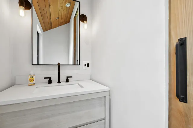 $1,900,000 | 2394 Fletcher Hill Road, Woodstock, VT 05091