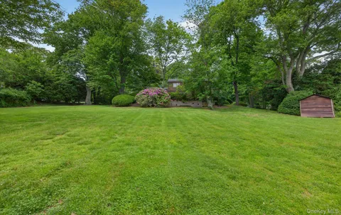 $2,050,000 | 19 Seward Drive, Woodbury, NY 11797