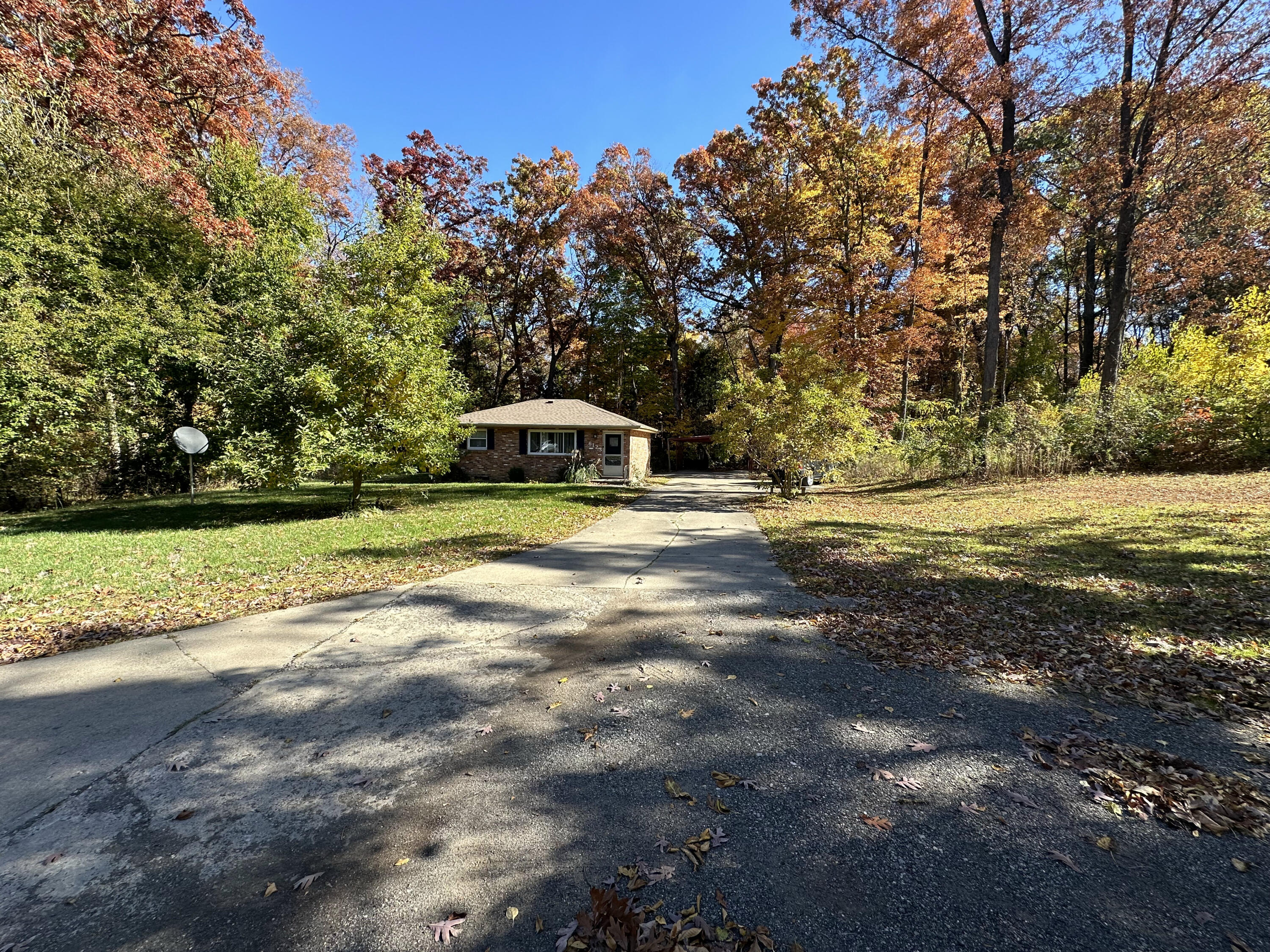 6127 Brooklyn Road Jackson, MI 49201 - Photo 4 of 79 IMG_1096