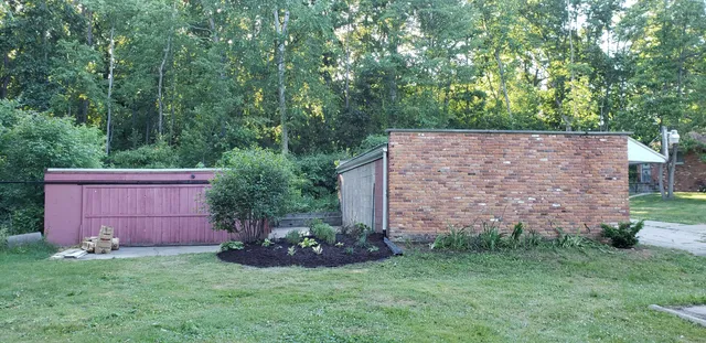 $949,900 | 6127 Brooklyn Road, Jackson, MI 49201