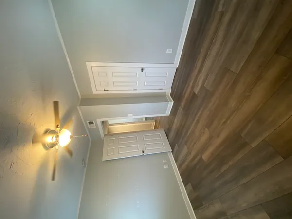 $1,995 | 1212 16th 1/2 Street, Bettendorf, IA 52722