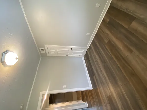 $1,995 | 1212 16th 1/2 Street, Bettendorf, IA 52722