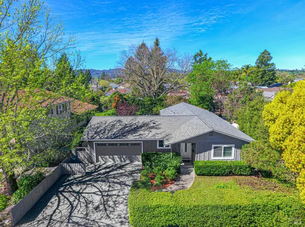 $849,000 | 1323 Prentice Drive, Healdsburg, CA 95448
