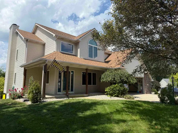 $440,000 | 602 Nancyk Crossing, Roanoke, IN 46783