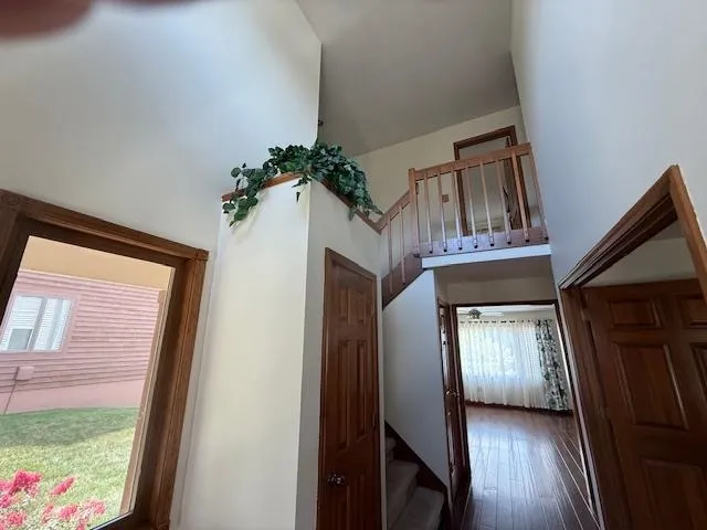 $450,000 | 602 Nancyk Crossing, Roanoke, IN 46783