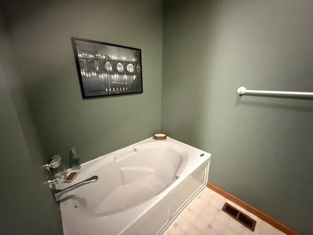 $450,000 | 602 Nancyk Crossing, Roanoke, IN 46783