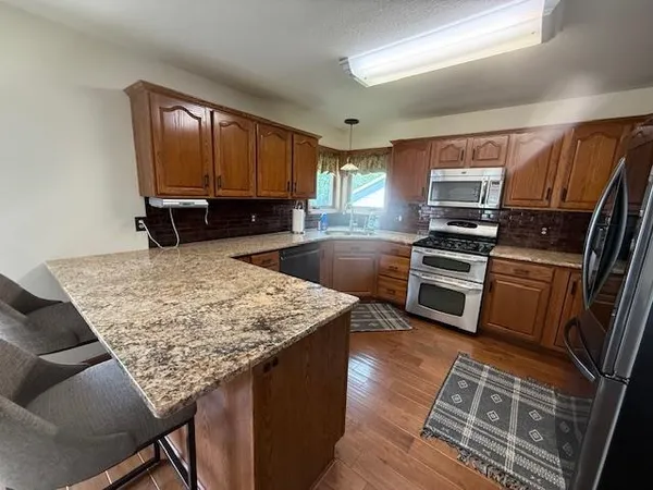 $440,000 | 602 Nancyk Crossing, Roanoke, IN 46783