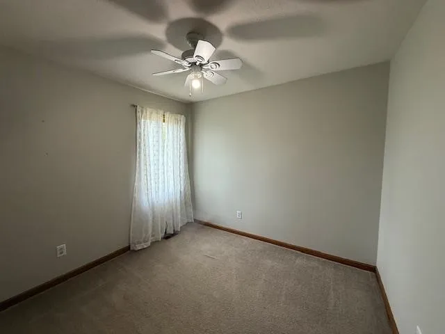 $450,000 | 602 Nancyk Crossing, Roanoke, IN 46783