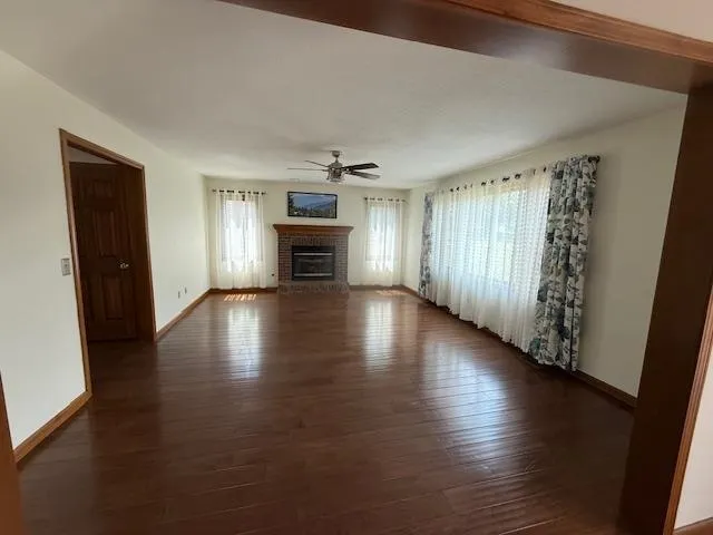 $450,000 | 602 Nancyk Crossing, Roanoke, IN 46783