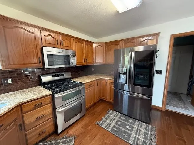 $450,000 | 602 Nancyk Crossing, Roanoke, IN 46783