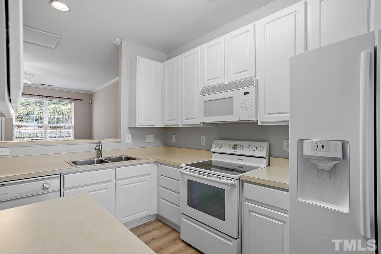 8224 City Loft Court Raleigh, NC 27613 - Photo 8 of 23 Gallery Image 8