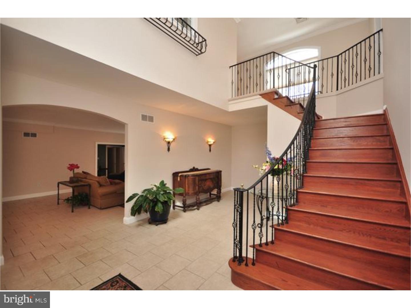 810 Sproul Road Bryn Mawr, PA 19010 - Photo 2 of 25 Foyer