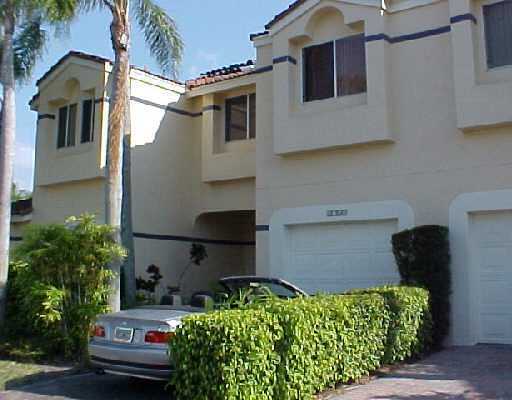 6768 Via Regina, Unit 2 Boca Raton, FL 33433 - Photo 1 of 14 Primary Photo