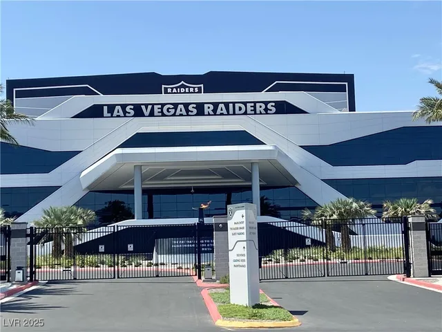 $689,999 | 2629 Monte Cevedale Street, Henderson, NV 89044