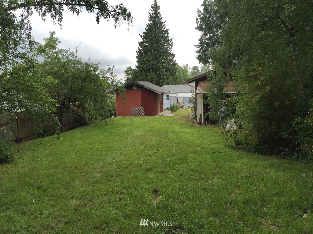 924 Southwest 4th Place Renton, WA 98057 - Photo 11 of 14