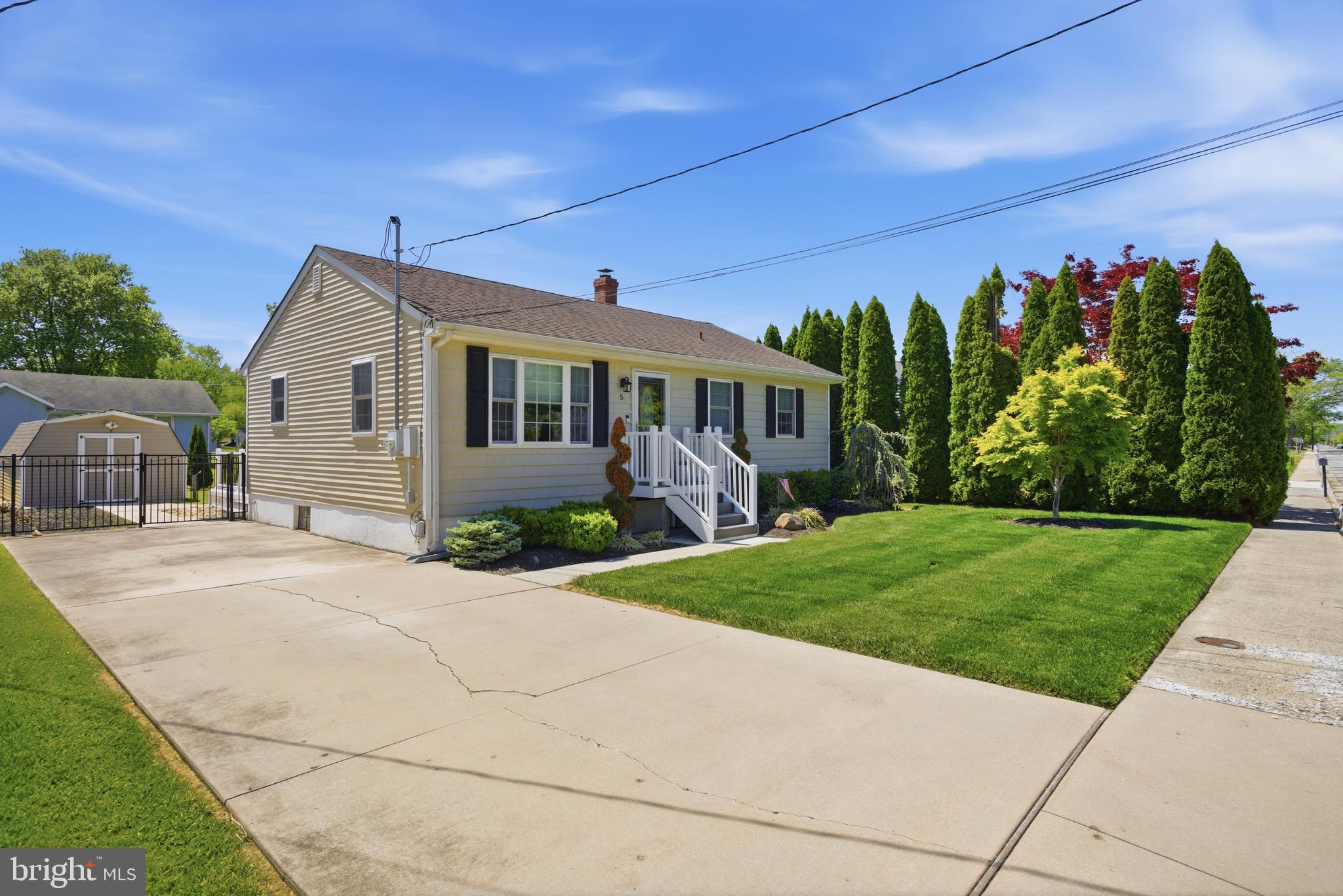 5 Harvard Road Pennsville, NJ 08070 - Photo 2 of 24 Gallery Image 2