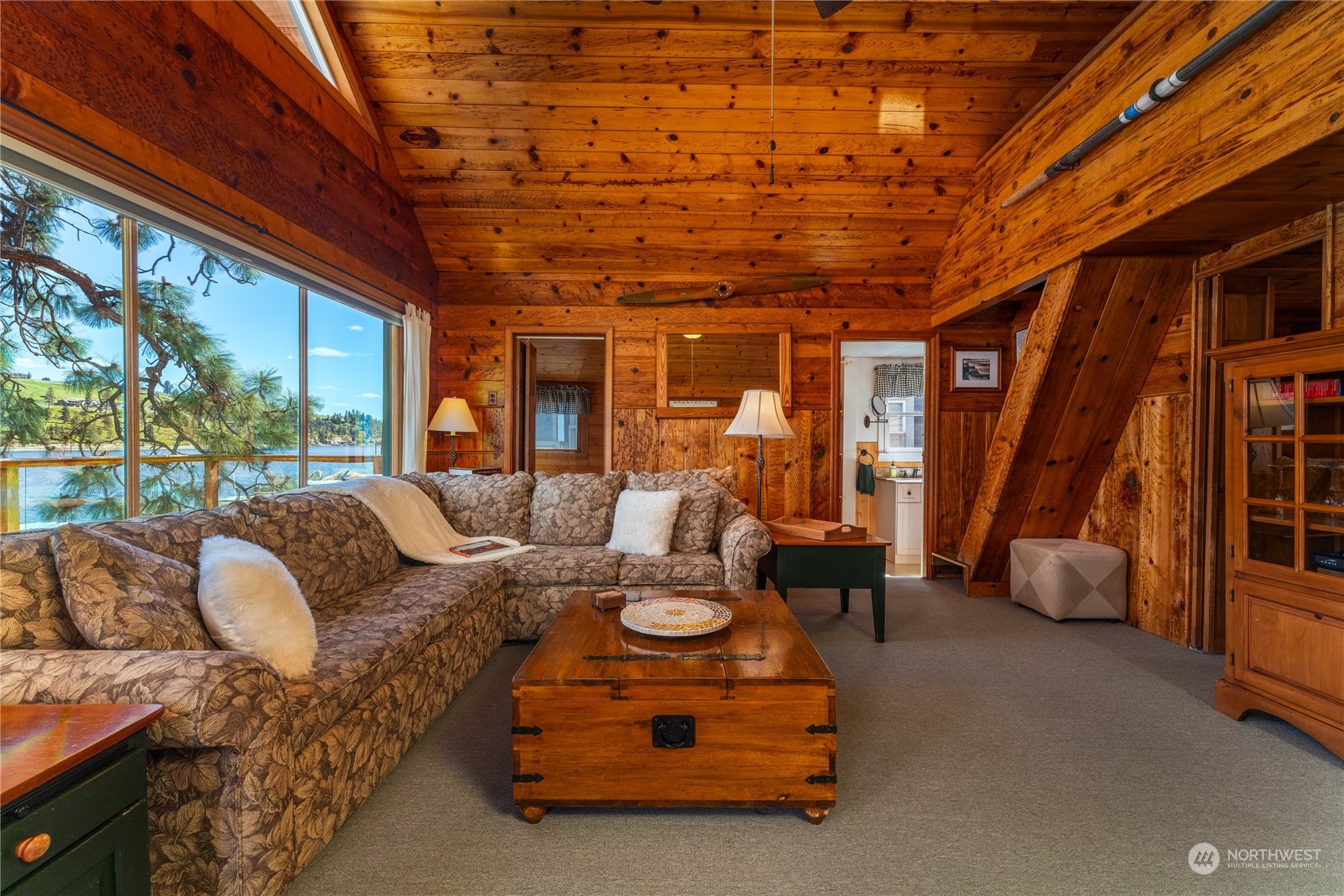 12514 South Lakeshore Road Chelan, WA 98816 - Photo 29 of 38 Gallery Image 29