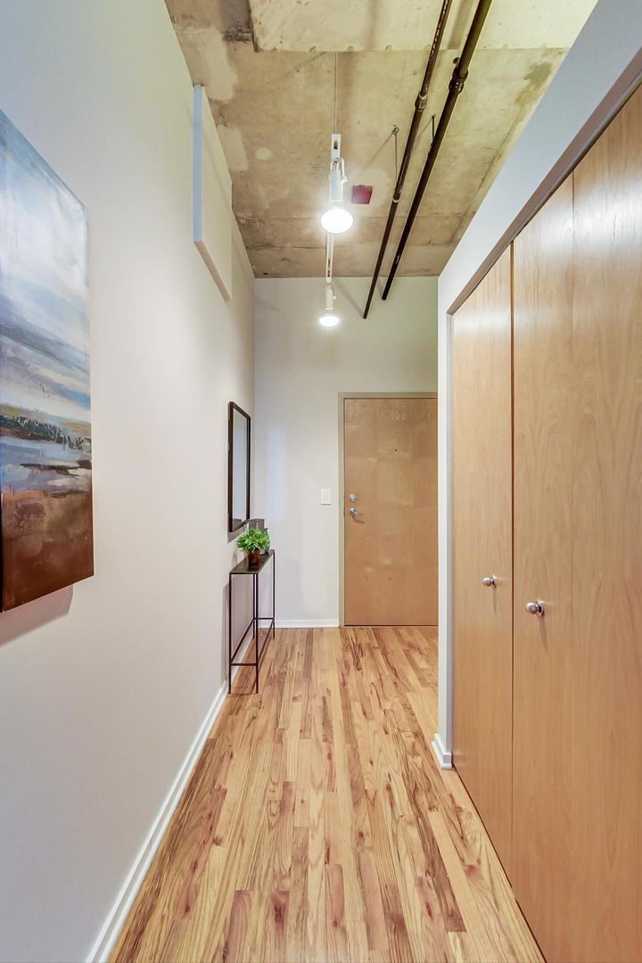 6 South Laflin Street, Unit 814 Chicago, IL 60607 - Photo 17 of 19