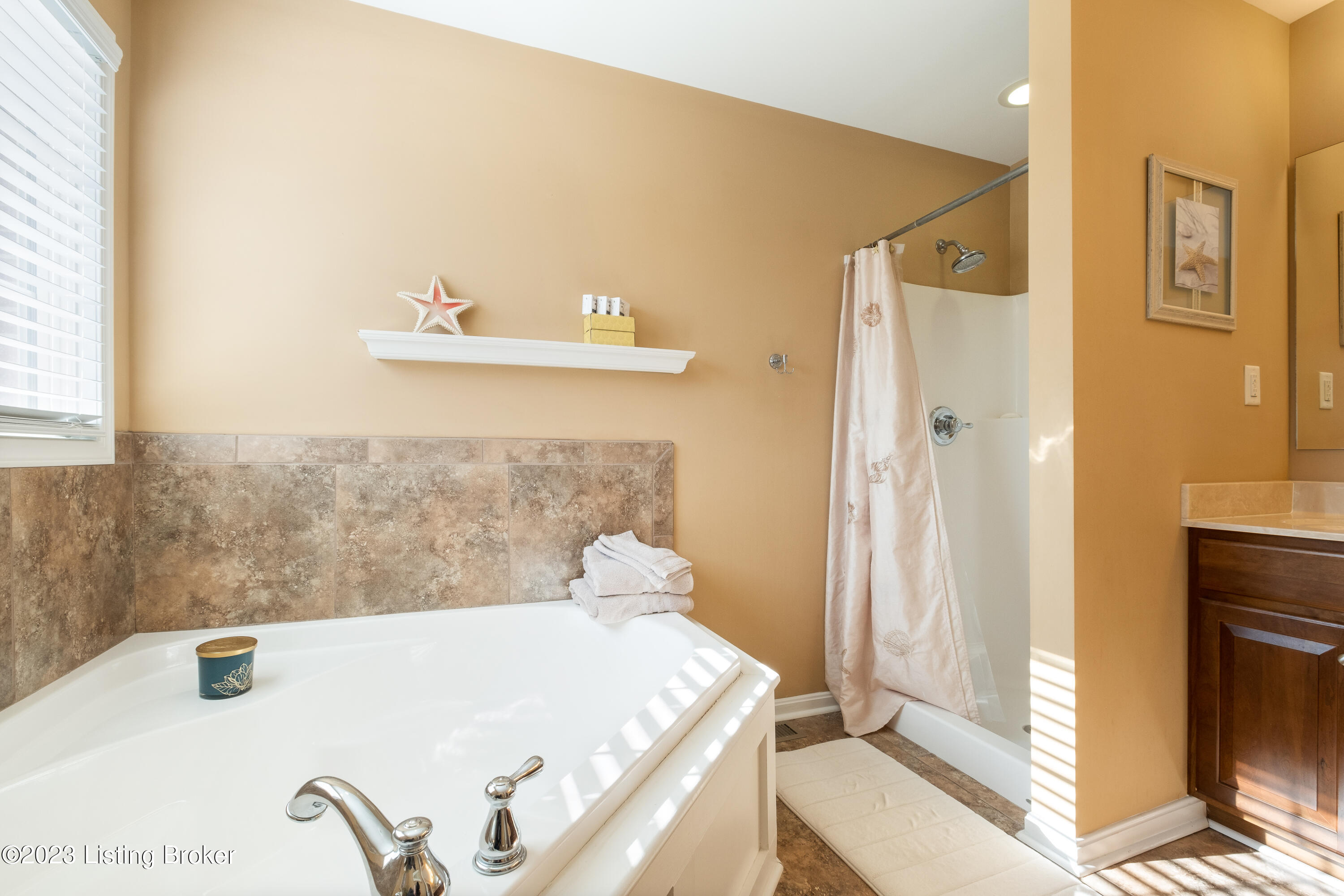 7710 Aspen Ridge Road Louisville, KY 40214 - Photo 23 of 48 7710 Aspen Ridge Rd-20