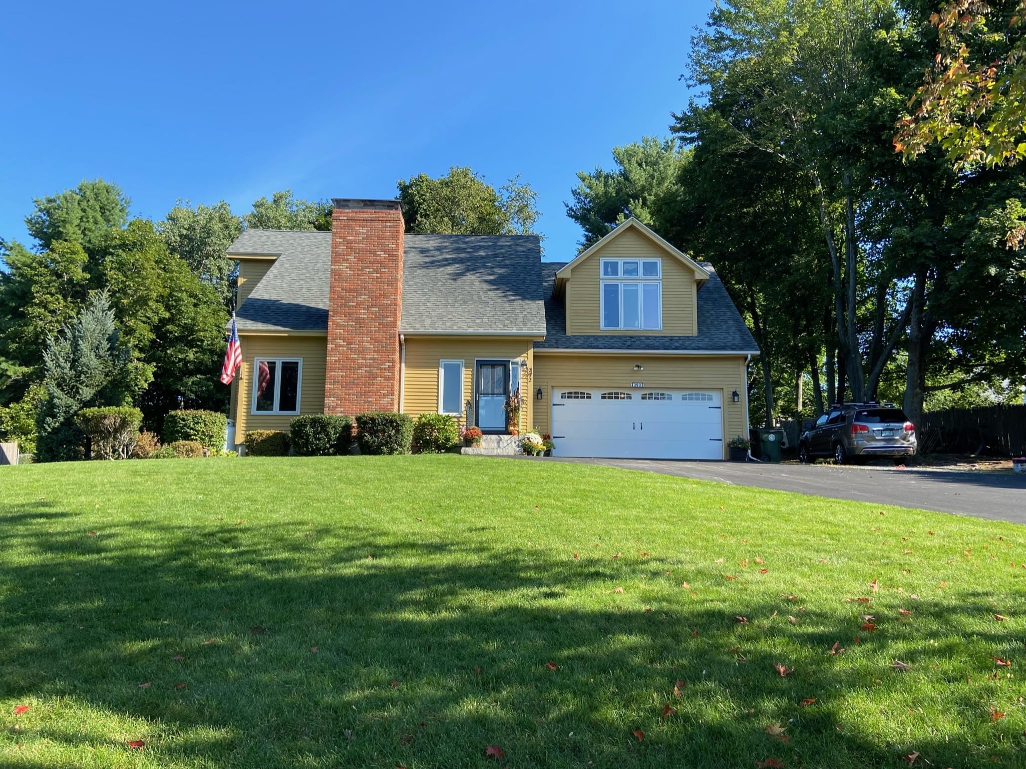 292 Island Pond Road Manchester, NH 03109 - Photo 1 of 35