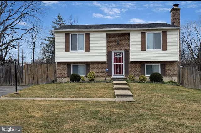 $2,800 | 7847 Mineral Springs Drive, Gaithersburg, MD 20877
