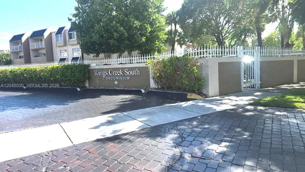 $315,000 | 7785 Southwest 86th Street, Unit E113, Miami, FL 33143