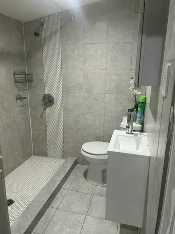 $1,350 | 6551 Coolidge Street, Unit 1, Hollywood, FL 33024