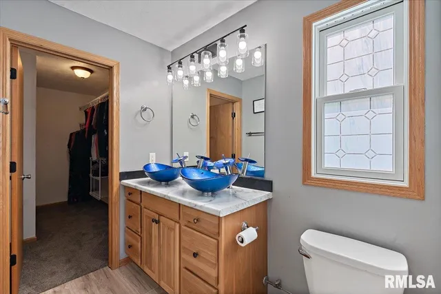 $244,900 | 525 3rd Avenue, Hampton, IL 61256