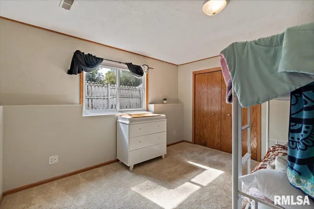 $244,900 | 525 3rd Avenue, Hampton, IL 61256