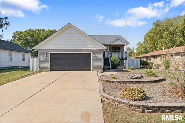 $244,900 | 525 3rd Avenue, Hampton, IL 61256