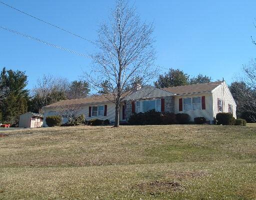 4 Darrell Road Danbury, CT 06811 - Photo 1 of 1 Gallery Image 1