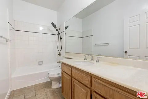 $849,000 | 10475 Eastborne Avenue, Unit 107, Los Angeles, CA 90024