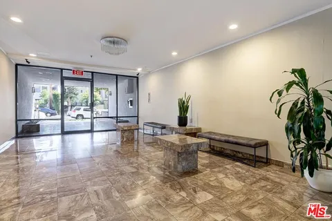 $849,000 | 10475 Eastborne Avenue, Unit 107, Los Angeles, CA 90024