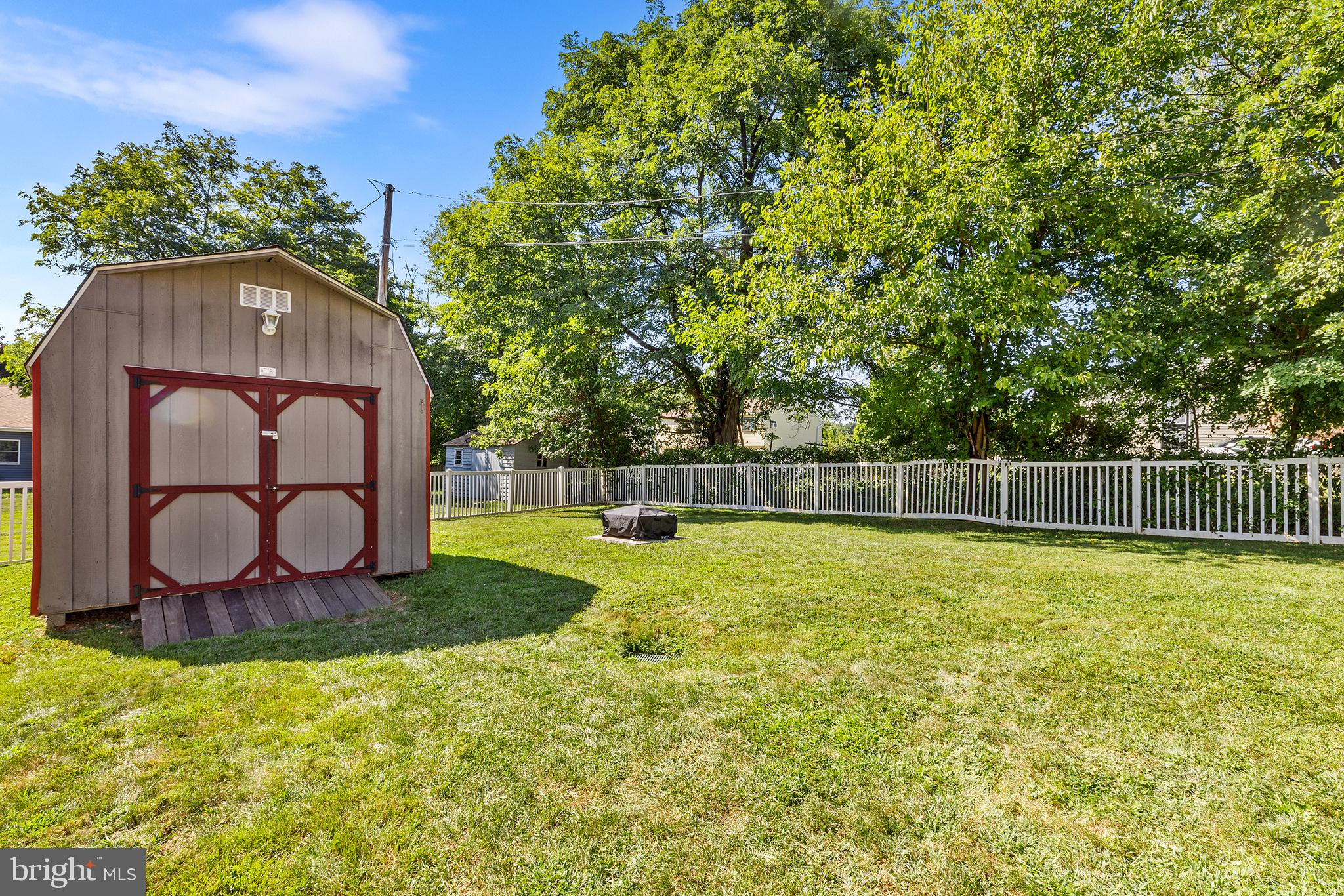 497 Cherry Tree Road Upper Chichester, PA 19014 - Photo 6 of 24 Back Yard