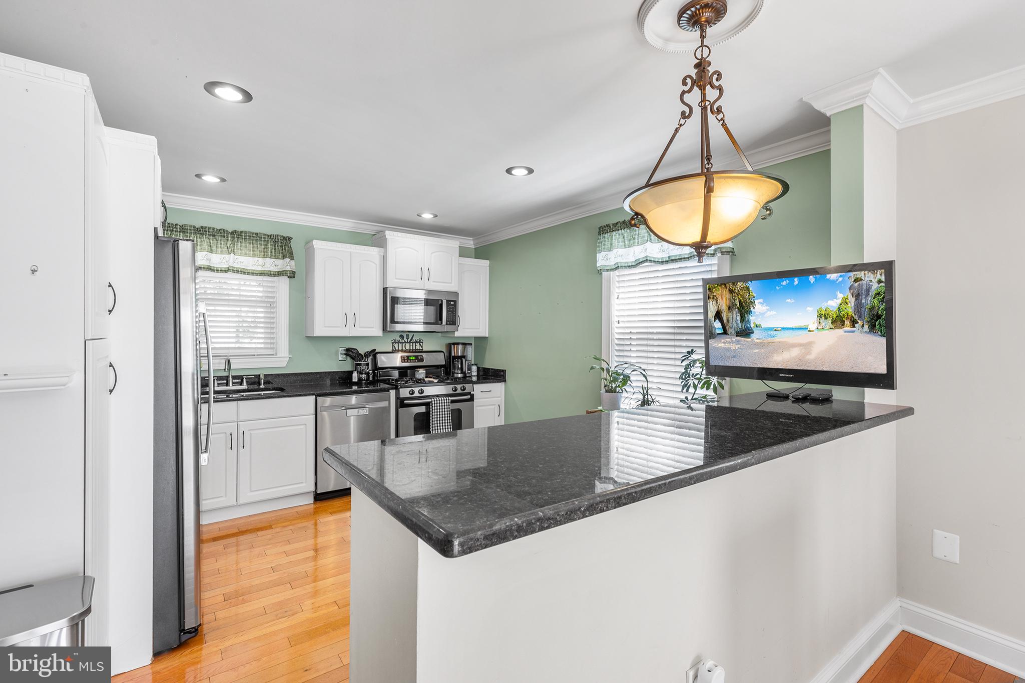 497 Cherry Tree Road Upper Chichester, PA 19014 - Photo 9 of 24 Kitchen