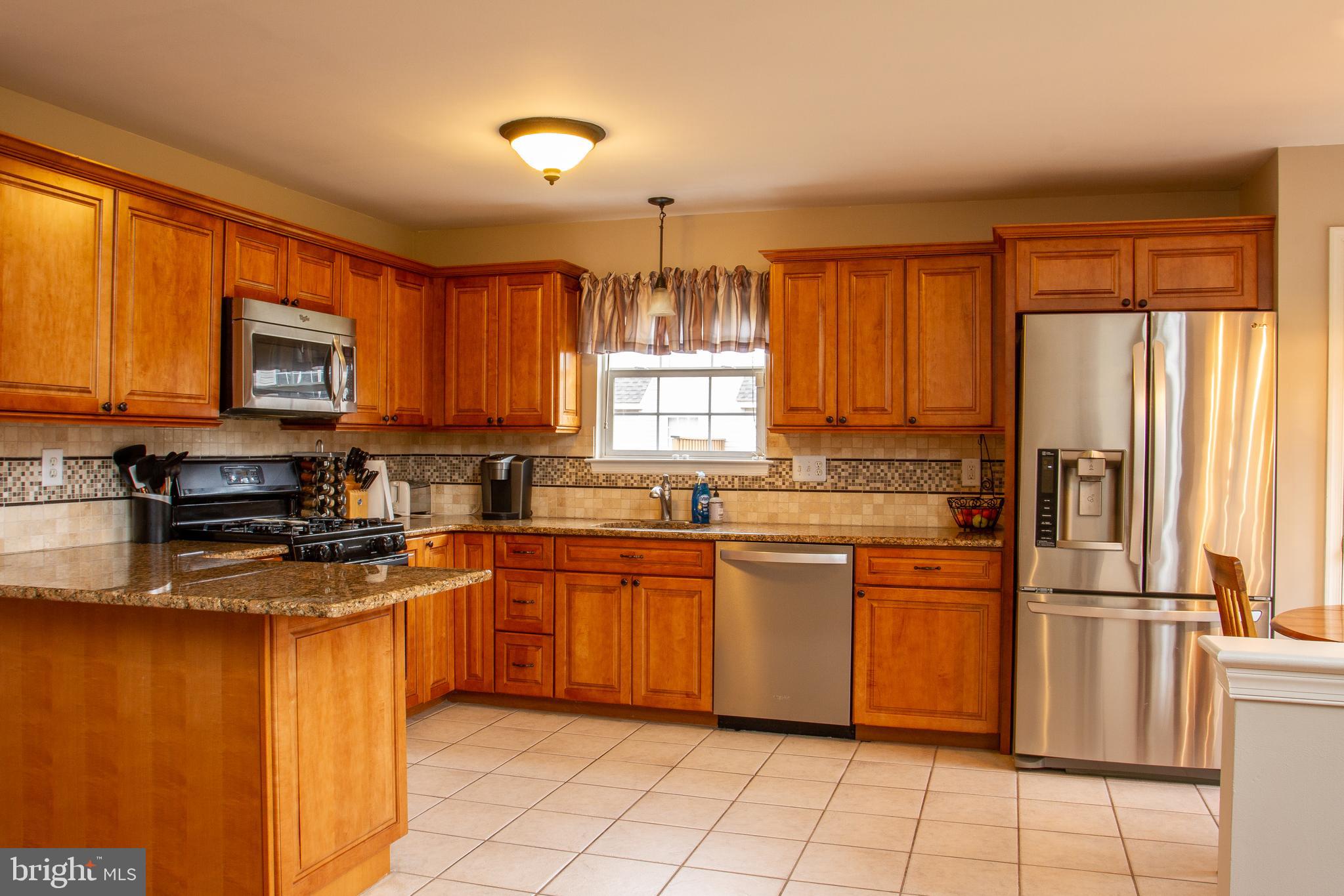140 Raintree Crossing Hatfield, PA 19440 - Photo 3 of 28 Kitchen