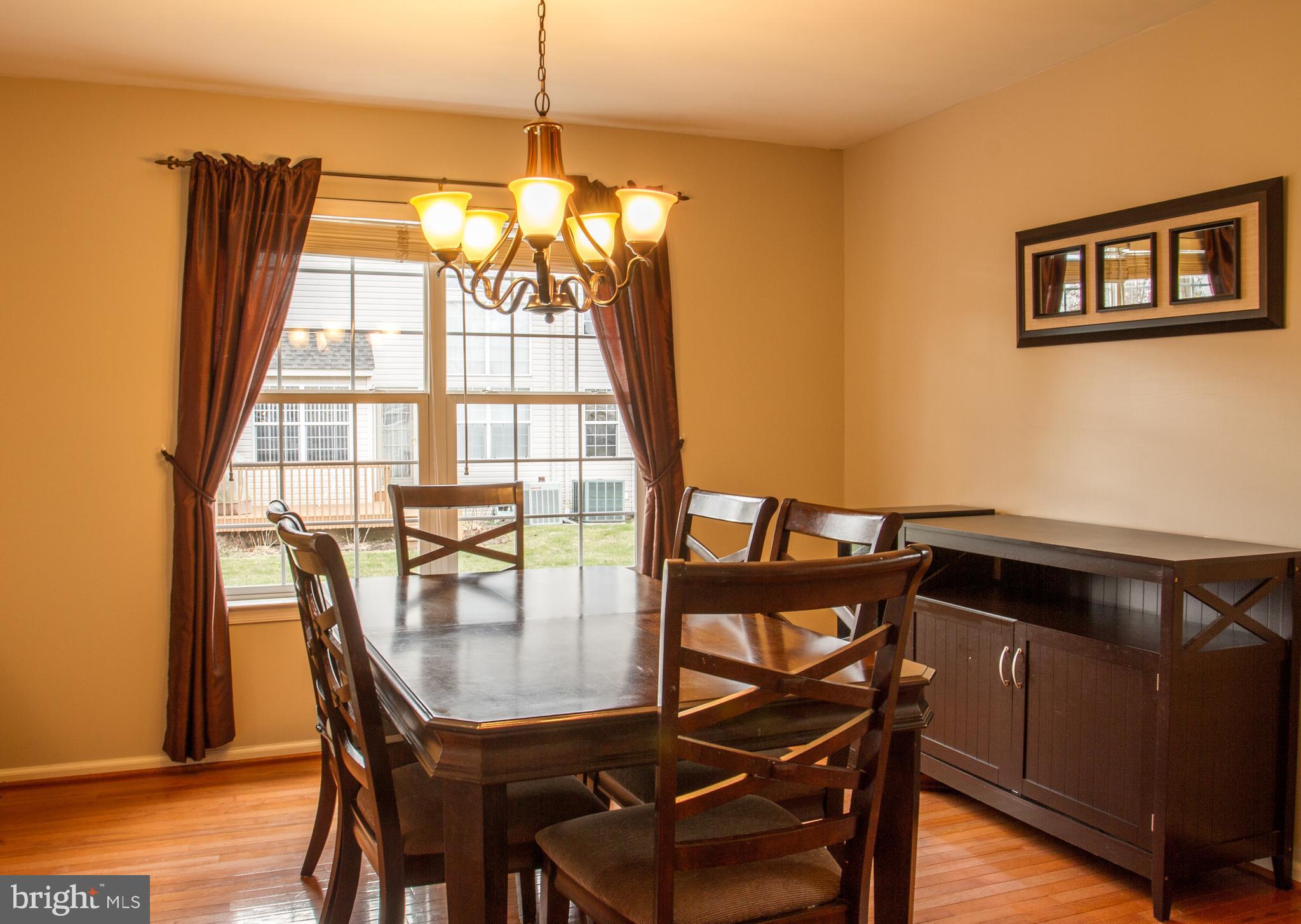 140 Raintree Crossing Hatfield, PA 19440 - Photo 4 of 28 Dining Room
