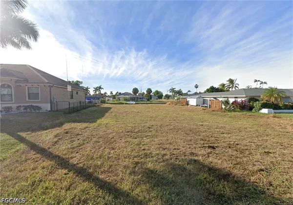 $695,000 | 1110 Lucerne Avenue, Cape Coral, FL 33904
