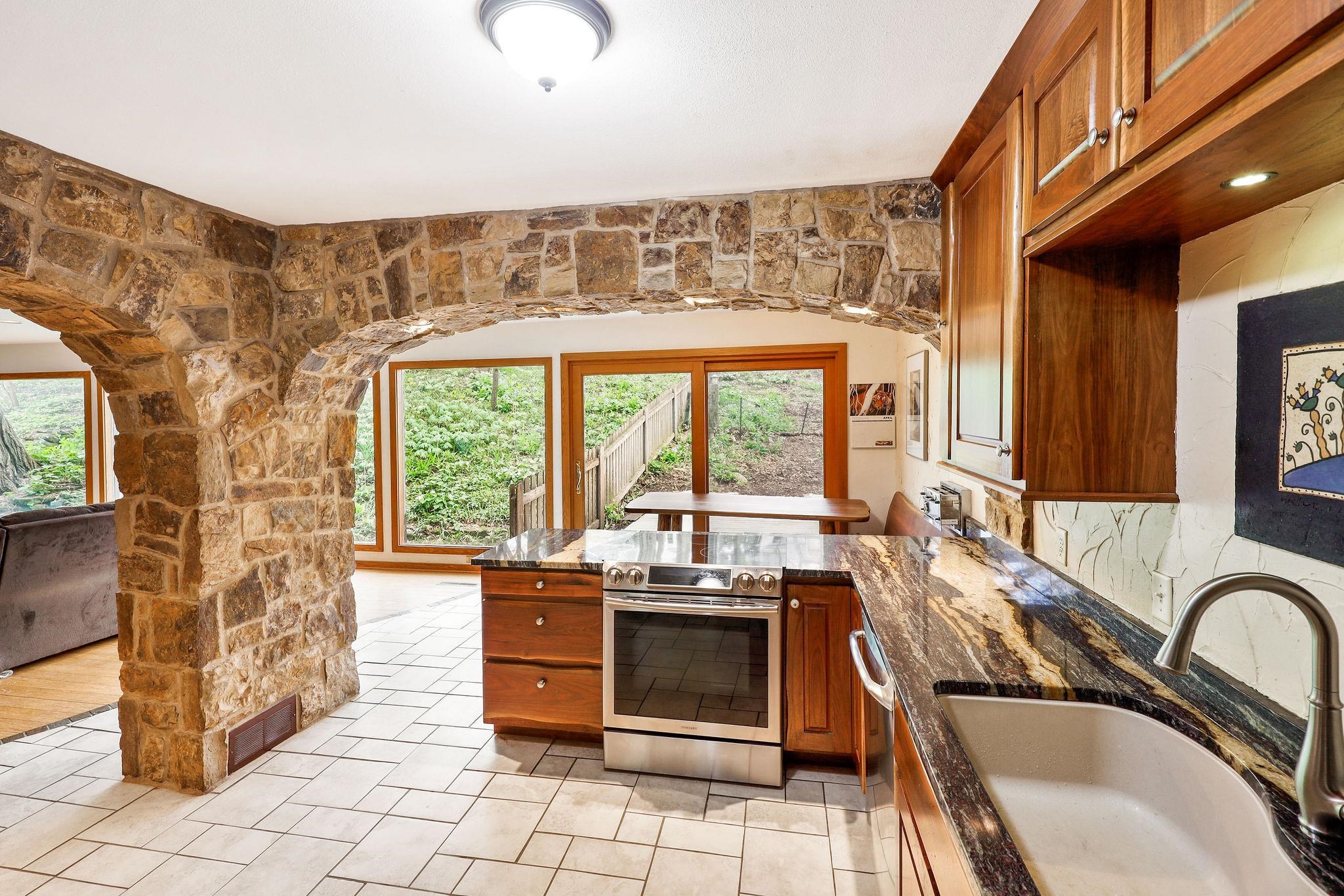 4215 Wanetah Trail Madison, WI 53711 - Photo 20 of 58