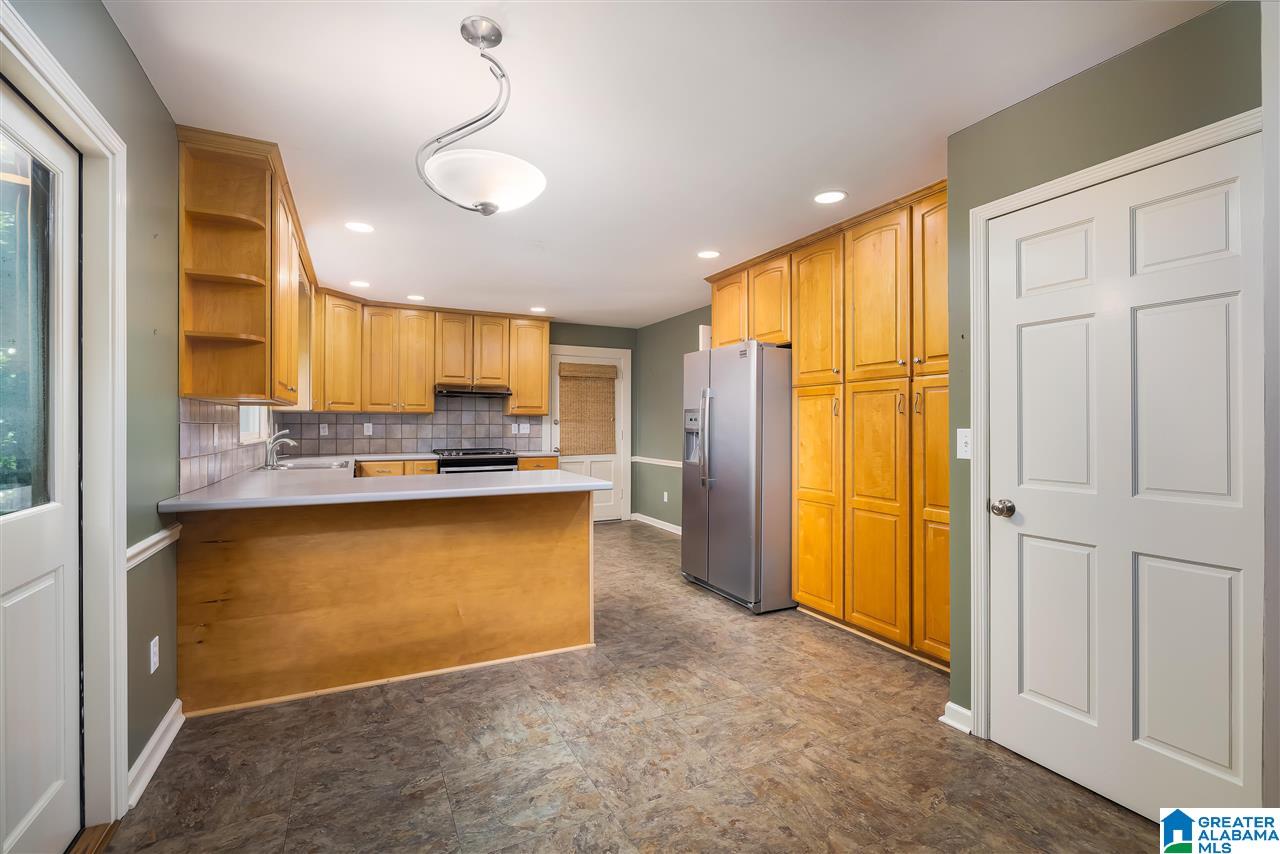 3145 Warrington Road Birmingham, AL 35223 - Photo 19 of 44
