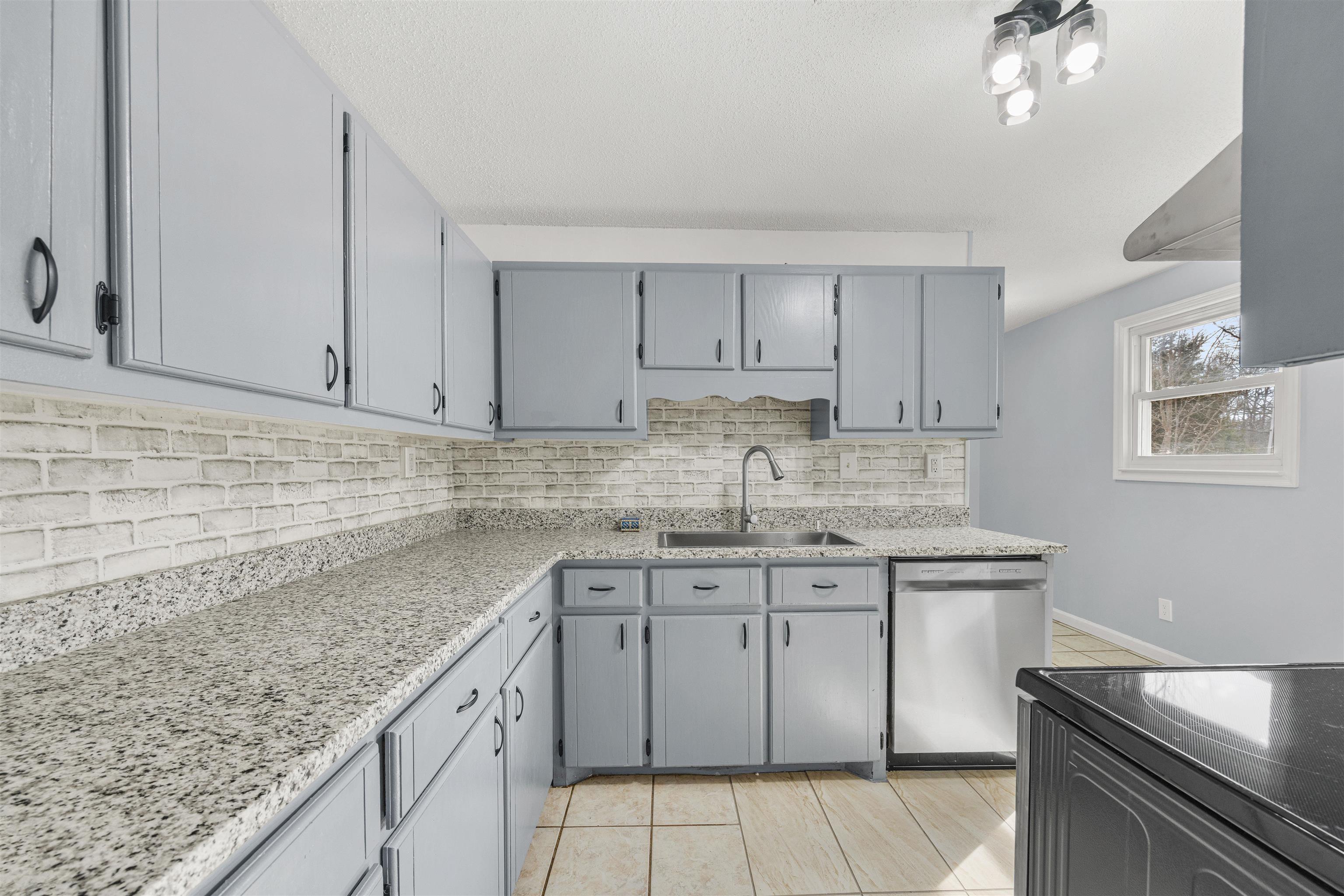 316 Quail Creek Road Inman, SC 29349 - Photo 8 of 28