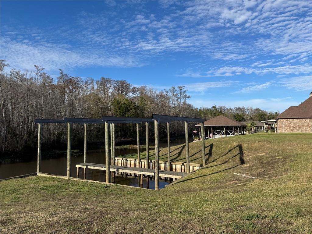 21455 Yellow Fin Drive Springfield, LA 70462 - Photo 6 of 12
