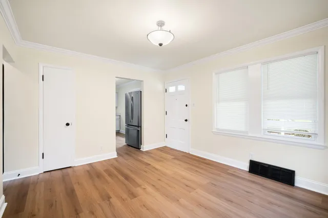 $1,800 | 3350 South 26th Street, Milwaukee, WI 53215